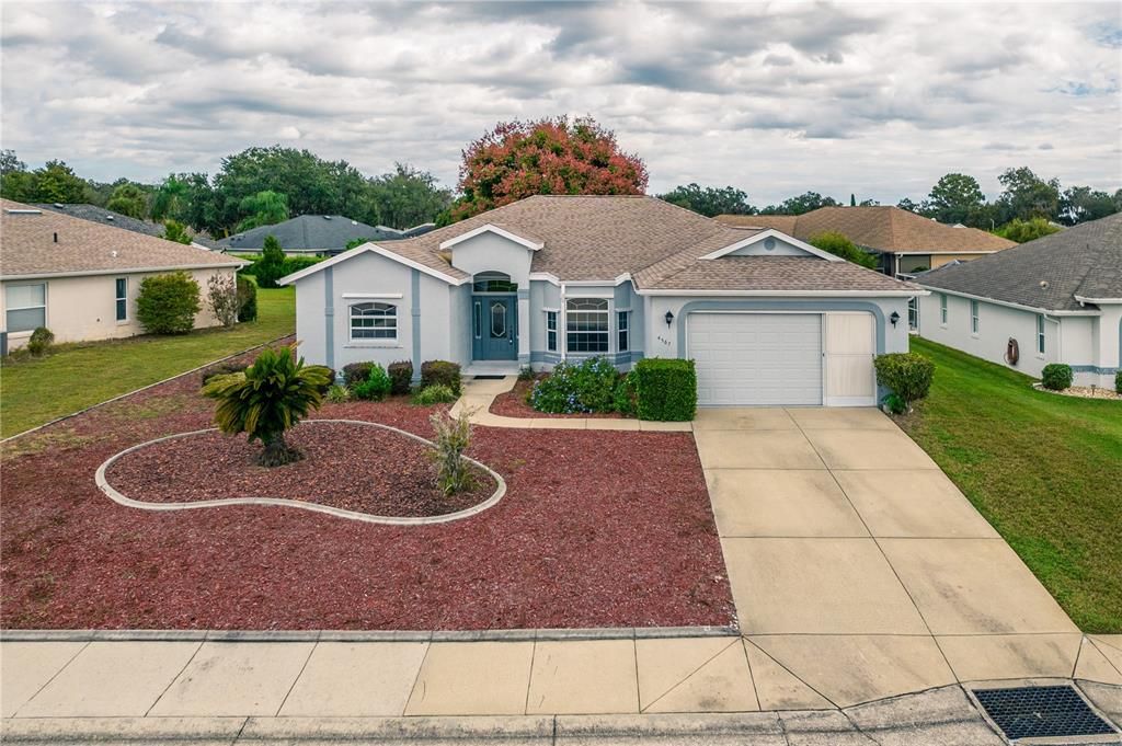 For Sale: $325,000 (3 beds, 2 baths, 1872 Square Feet)