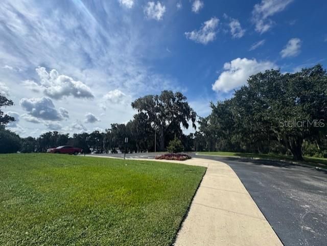 For Sale: $325,000 (3 beds, 2 baths, 1872 Square Feet)