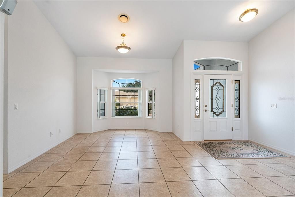 For Sale: $325,000 (3 beds, 2 baths, 1872 Square Feet)