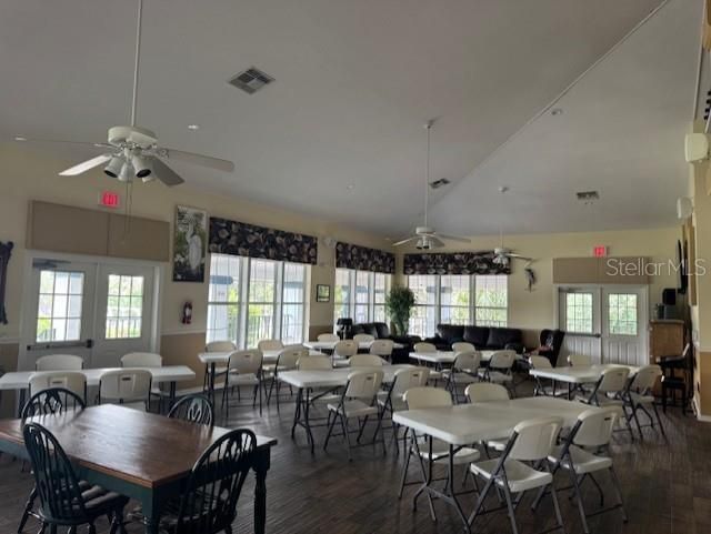 For Sale: $325,000 (3 beds, 2 baths, 1872 Square Feet)