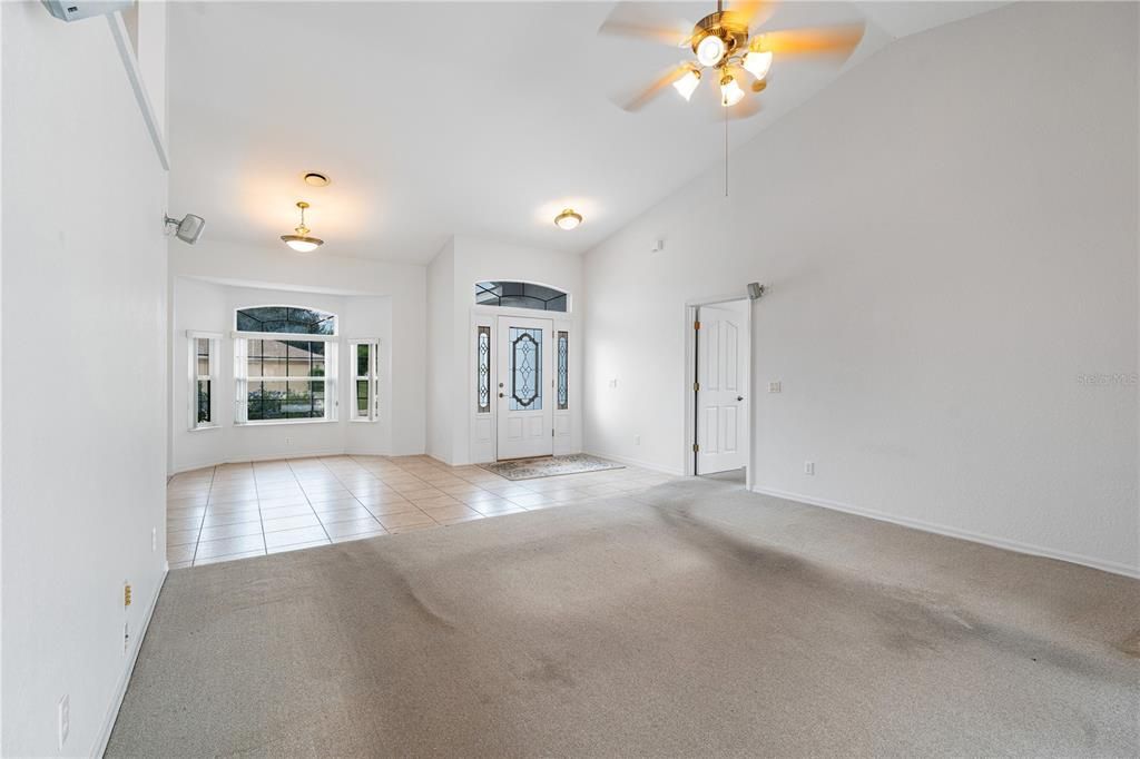 For Sale: $325,000 (3 beds, 2 baths, 1872 Square Feet)