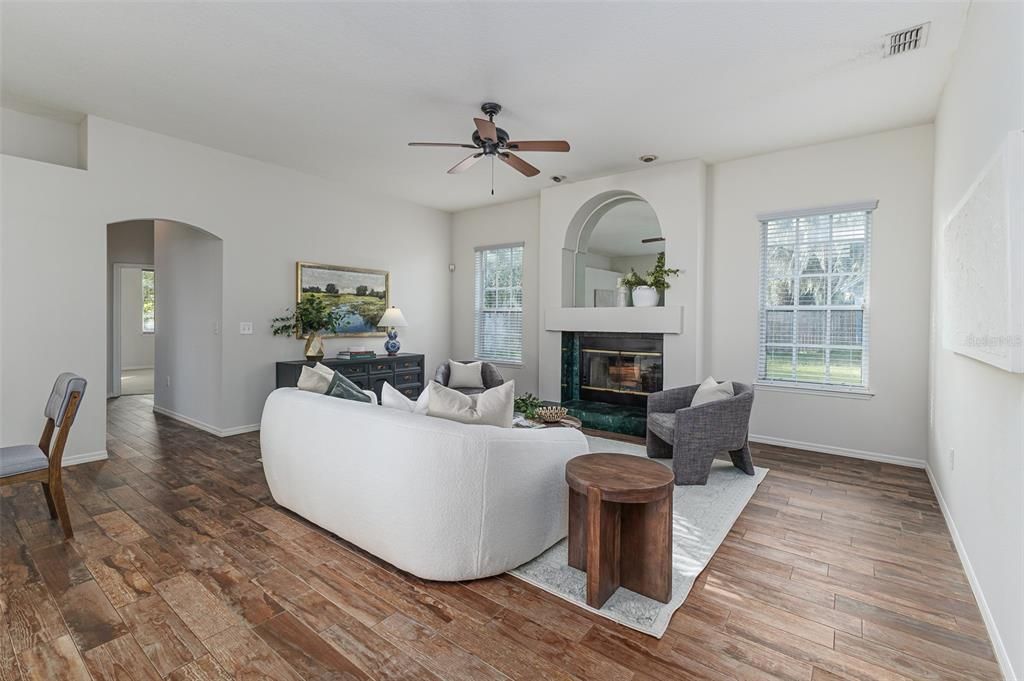 For Sale: $489,900 (4 beds, 2 baths, 2240 Square Feet)