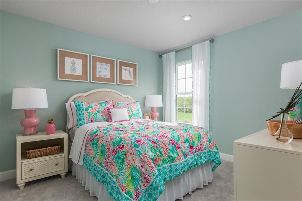 Activo con contrato: $352,665 (3 camas, 2 baños, 2147 Pies cuadrados)