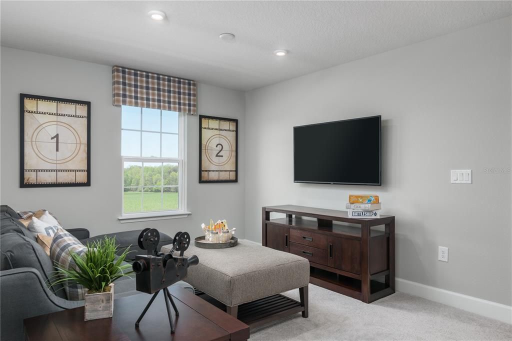 Activo con contrato: $352,665 (3 camas, 2 baños, 2147 Pies cuadrados)