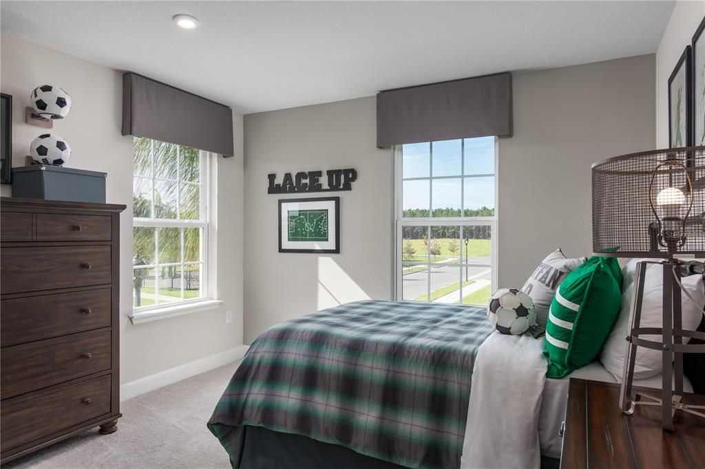 Activo con contrato: $352,665 (3 camas, 2 baños, 2147 Pies cuadrados)