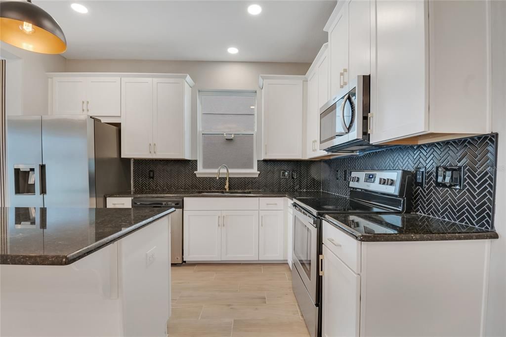 For Rent: $3,200 (3 beds, 2 baths, 2146 Square Feet)