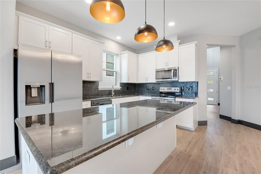 For Rent: $3,200 (3 beds, 2 baths, 2146 Square Feet)