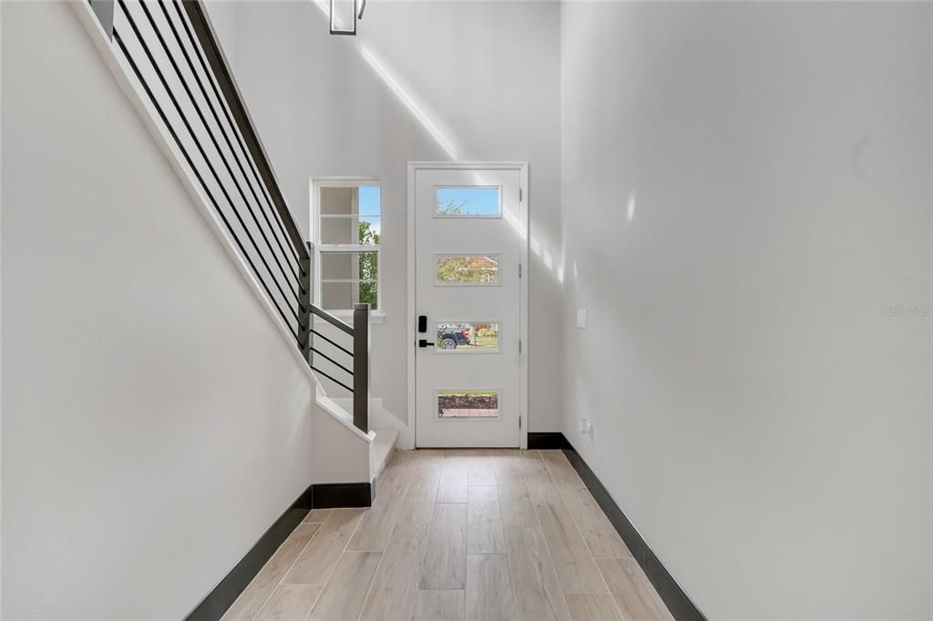 For Rent: $3,200 (3 beds, 2 baths, 2146 Square Feet)