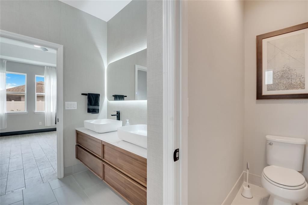 For Rent: $3,200 (3 beds, 2 baths, 2146 Square Feet)