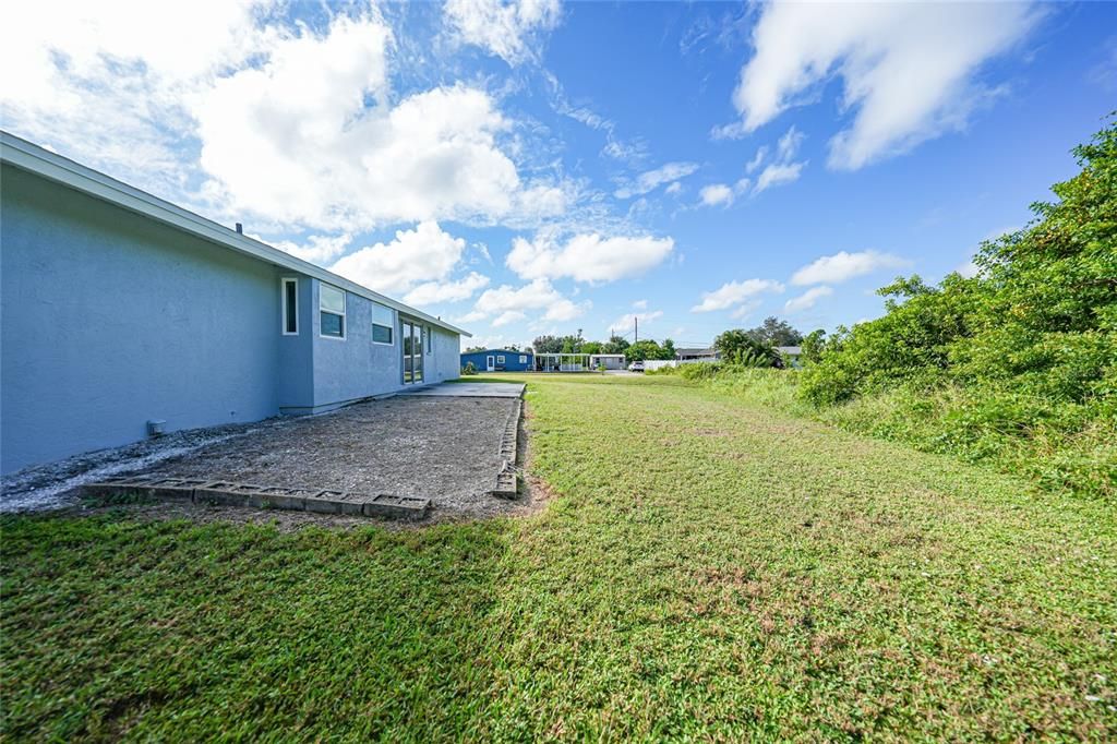 Под контрактом: $221,900 (2 спален, 2 ванн, 1200 Квадратных фут)