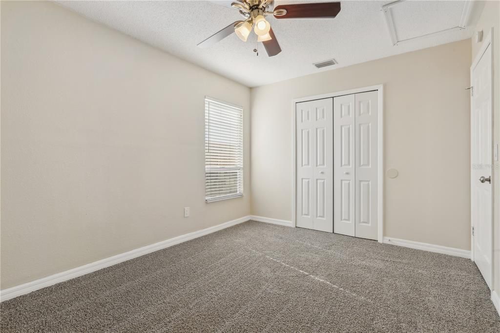 合同活跃: $374,900 (3 贝兹, 2 浴室, 1787 平方英尺)