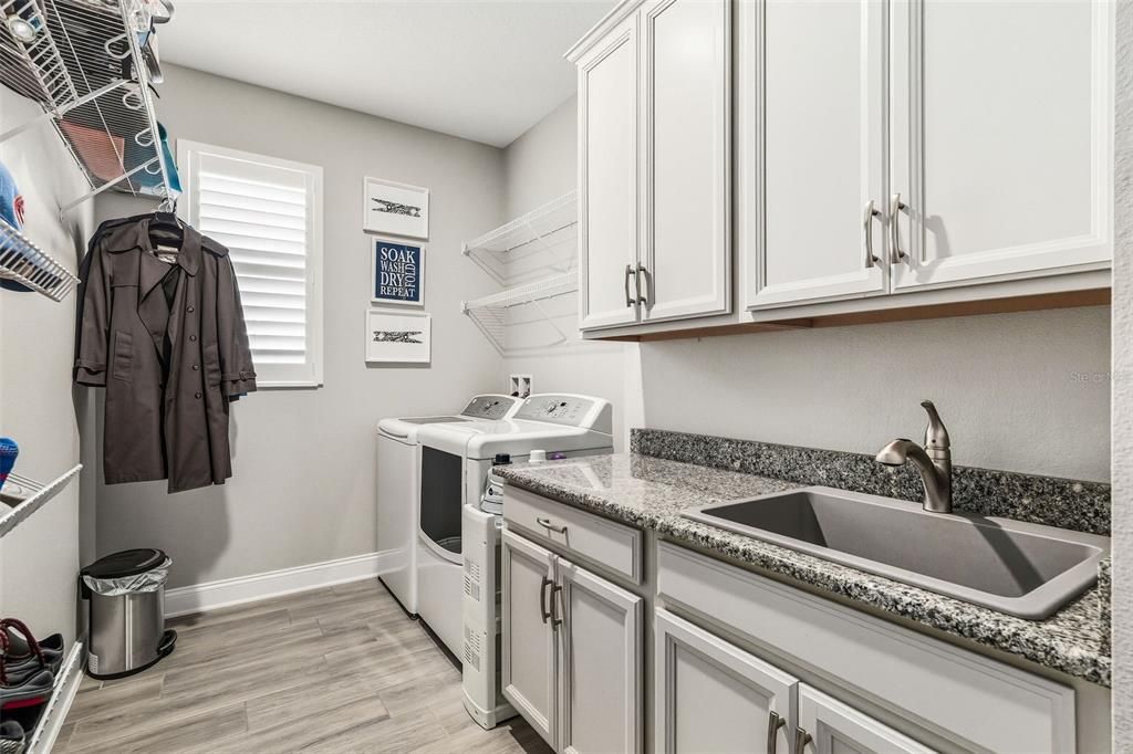 Active With Contract: $879,000 (4 beds, 3 baths, 3145 Square Feet)