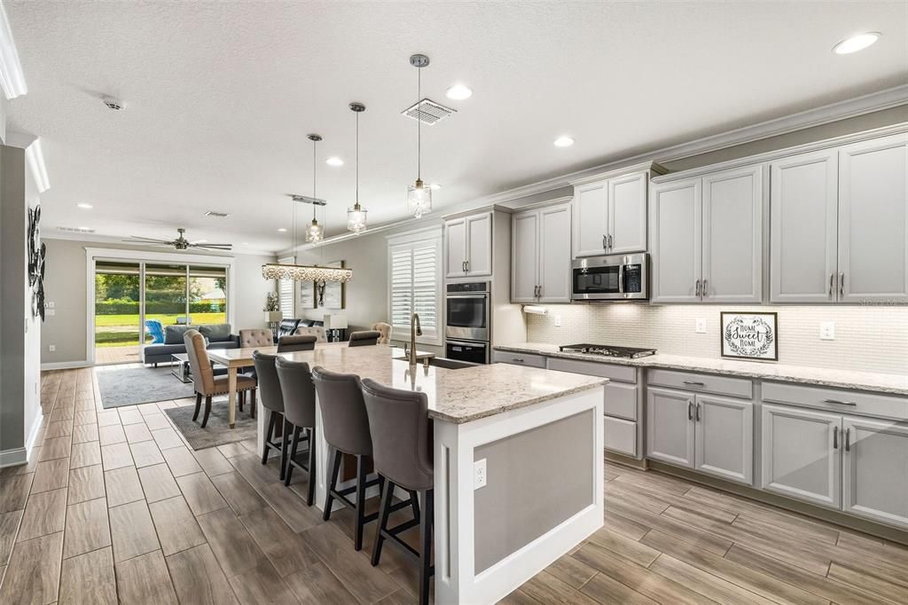 Active With Contract: $879,000 (4 beds, 3 baths, 3145 Square Feet)