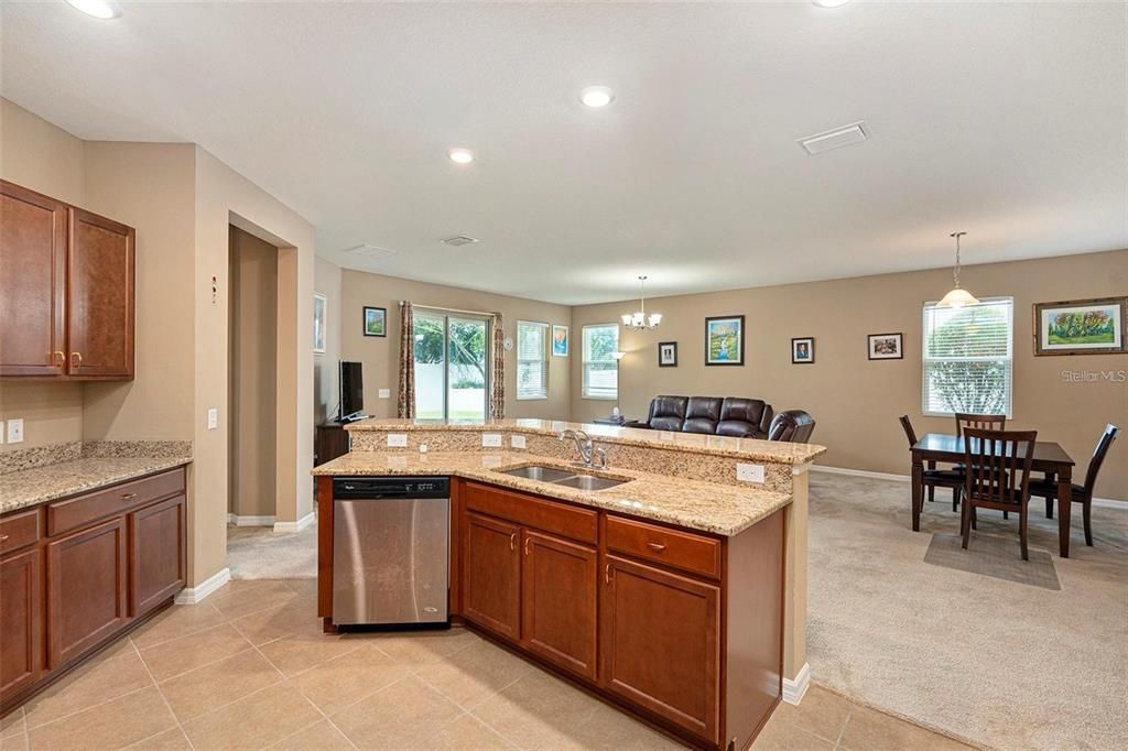 For Sale: $479,000 (4 beds, 2 baths, 1993 Square Feet)