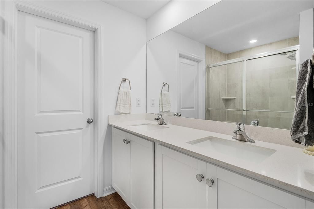 待售: $299,000 (3 贝兹, 2 浴室, 1143 平方英尺)