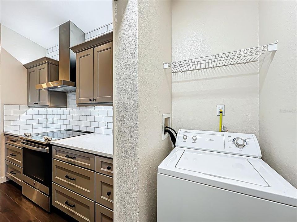 Activo con contrato: $164,995 (1 camas, 1 baños, 713 Pies cuadrados)