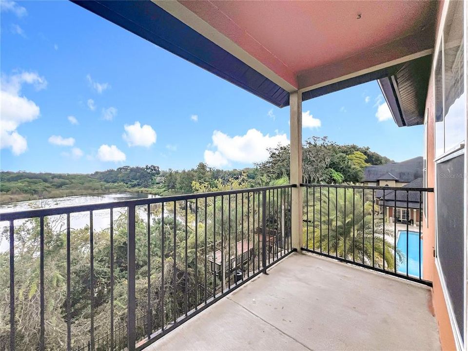 Activo con contrato: $164,995 (1 camas, 1 baños, 713 Pies cuadrados)