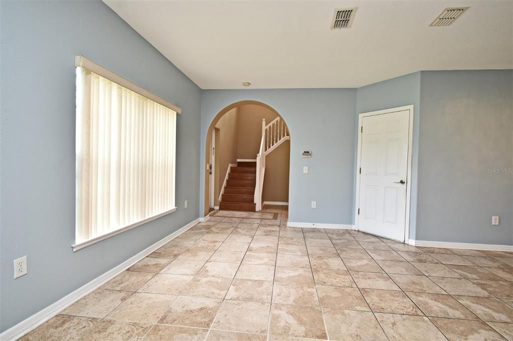 For Sale: $310,000 (3 beds, 2 baths, 1764 Square Feet)