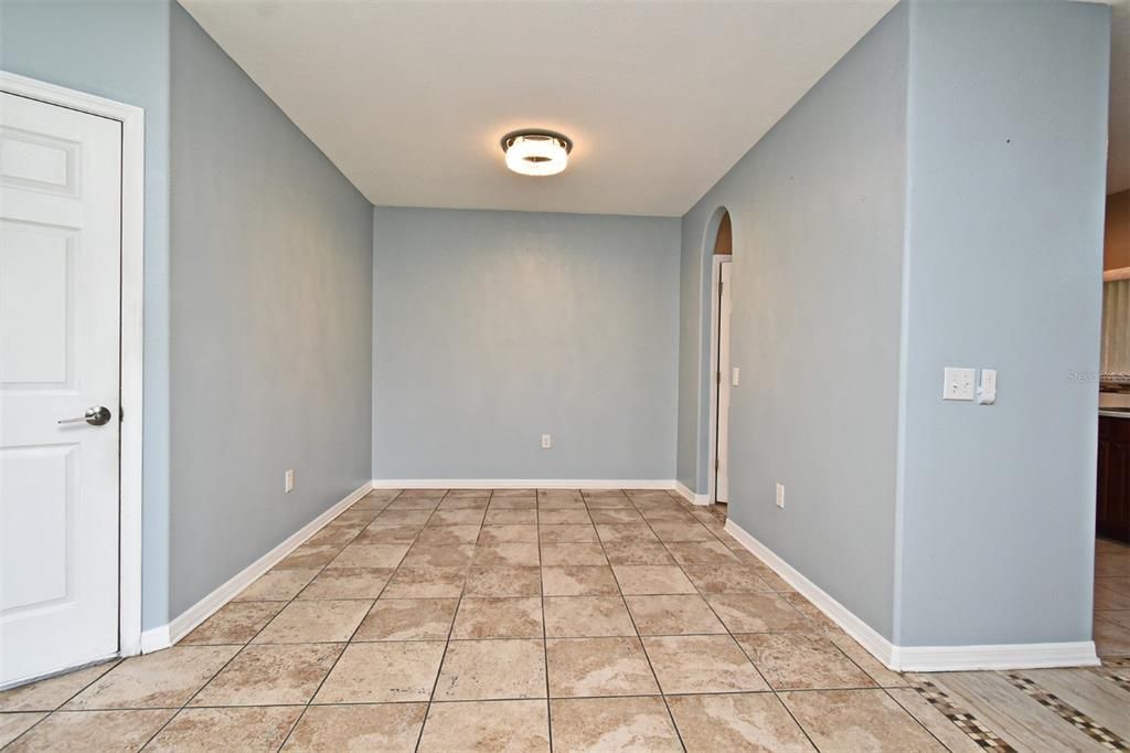 For Sale: $310,000 (3 beds, 2 baths, 1764 Square Feet)