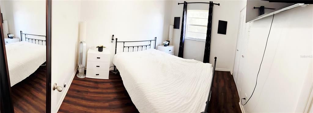 For Sale: $275,000 (3 beds, 1 baths, 896 Square Feet)