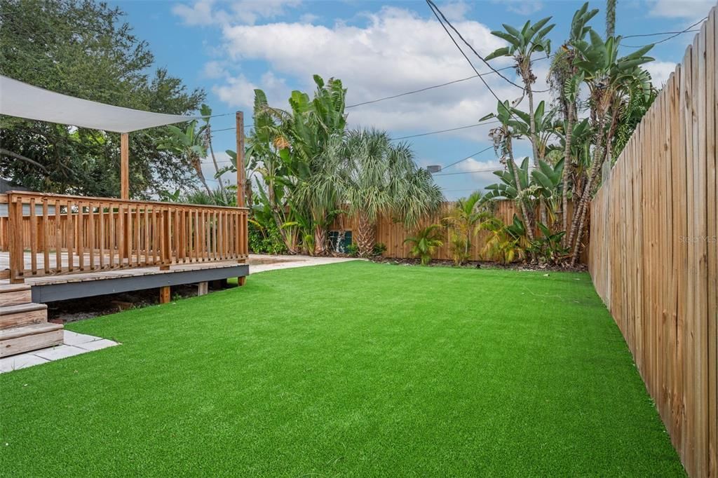 Под контрактом: $825,000 (4 спален, 2 ванн, 1865 Квадратных фут)