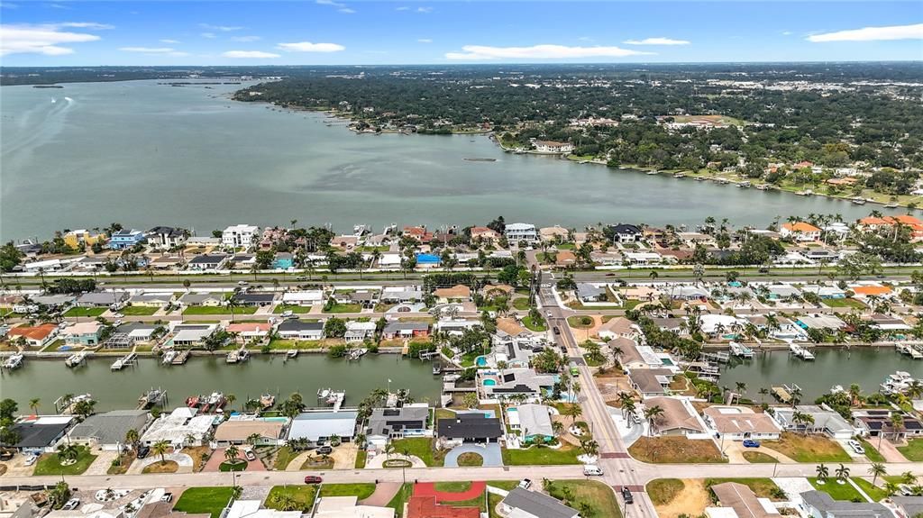 Active With Contract: $4,100 (3 beds, 3 baths, 1548 Square Feet)