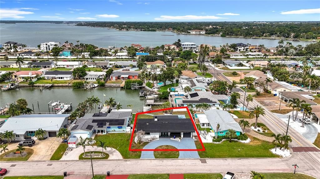 Active With Contract: $4,100 (3 beds, 3 baths, 1548 Square Feet)