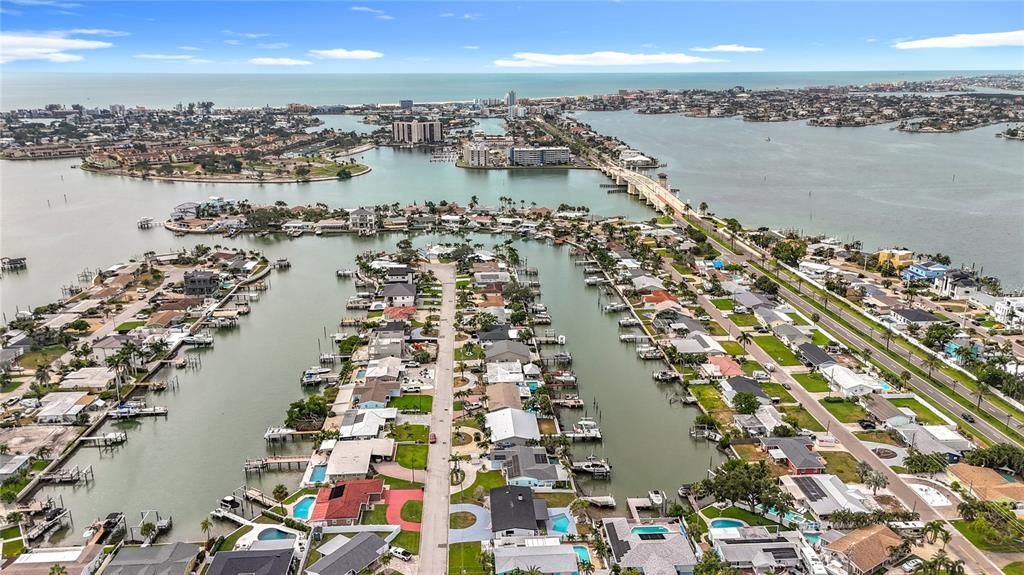 Active With Contract: $4,100 (3 beds, 3 baths, 1548 Square Feet)