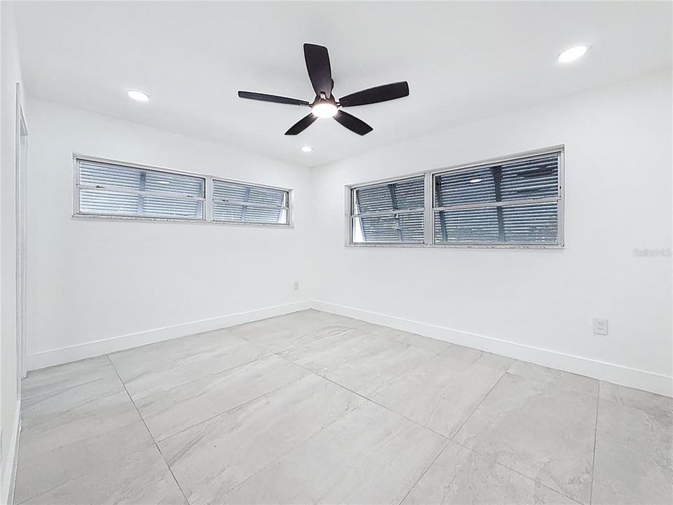 Active With Contract: $4,100 (3 beds, 3 baths, 1548 Square Feet)