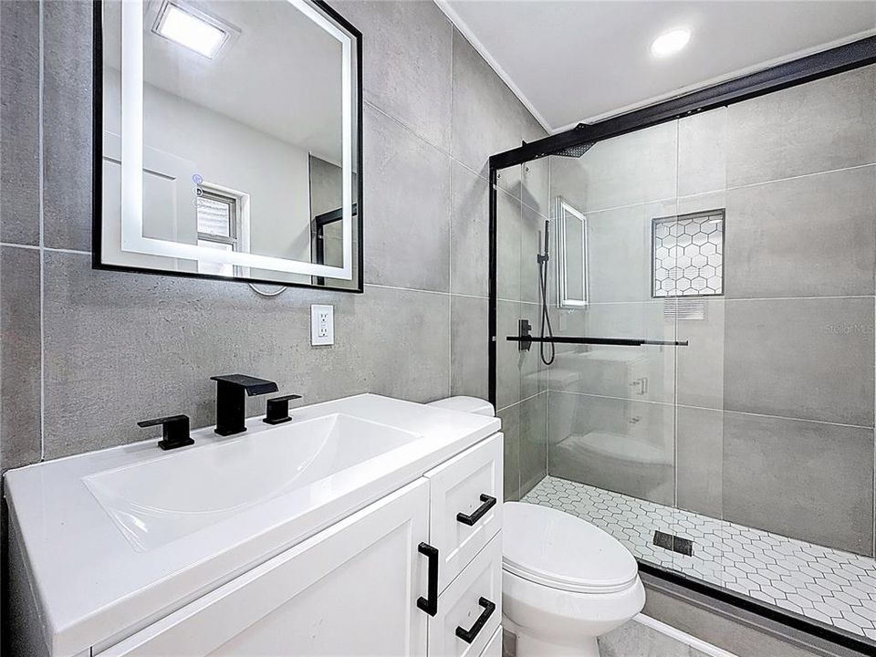 Active With Contract: $4,100 (3 beds, 3 baths, 1548 Square Feet)