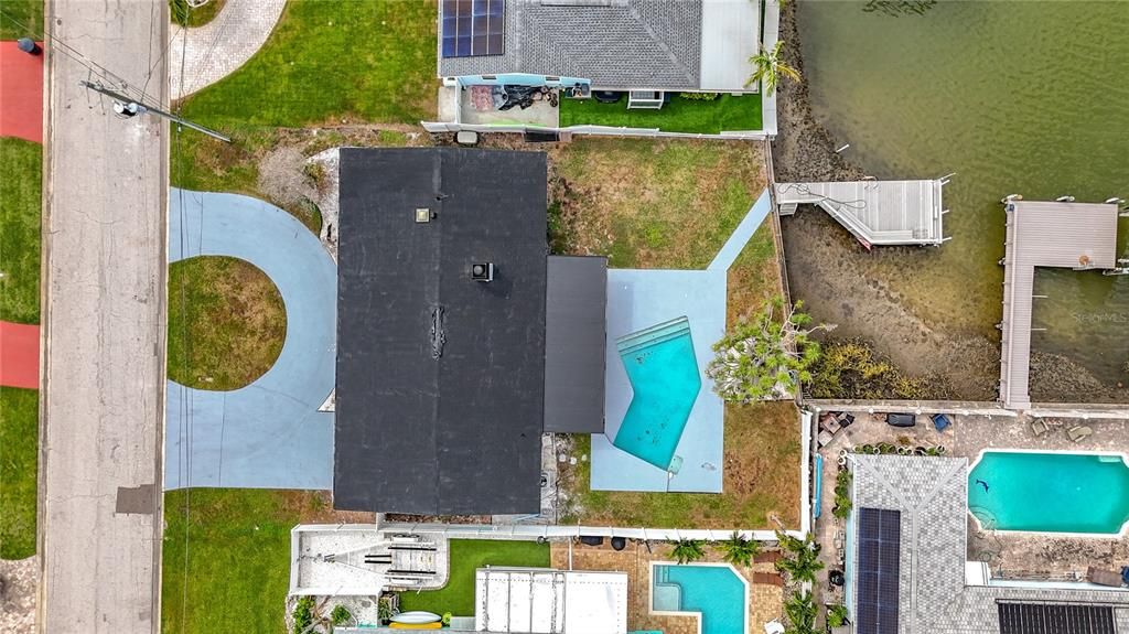 Active With Contract: $4,100 (3 beds, 3 baths, 1548 Square Feet)