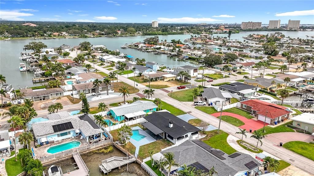 Active With Contract: $4,100 (3 beds, 3 baths, 1548 Square Feet)