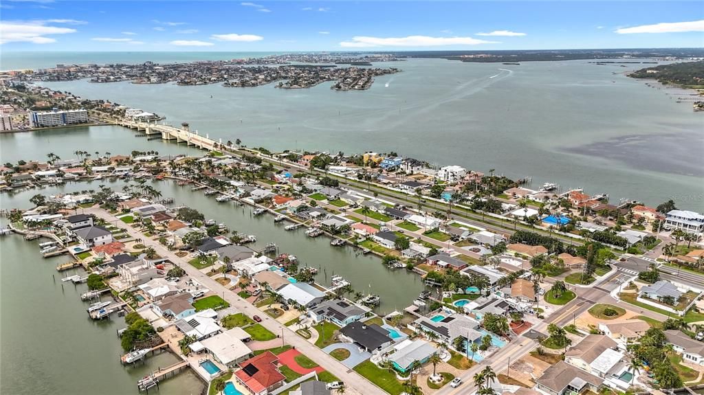 Active With Contract: $4,100 (3 beds, 3 baths, 1548 Square Feet)