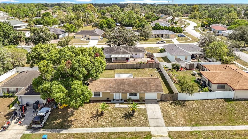 For Sale: $239,500 (2 beds, 1 baths, 943 Square Feet)