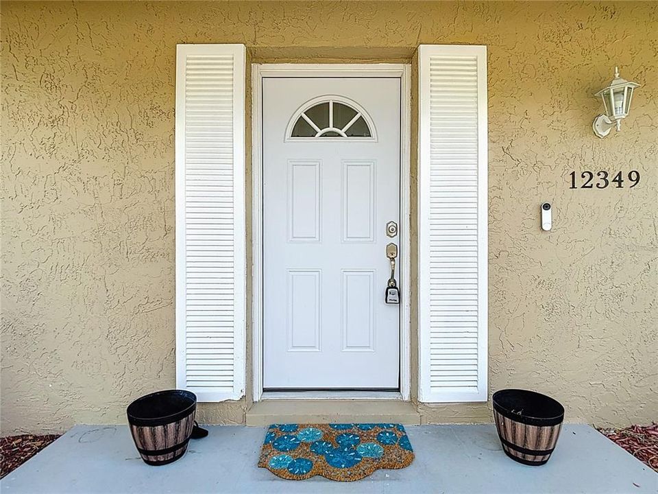 For Sale: $239,500 (2 beds, 1 baths, 943 Square Feet)