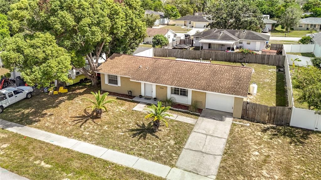 For Sale: $239,500 (2 beds, 1 baths, 943 Square Feet)