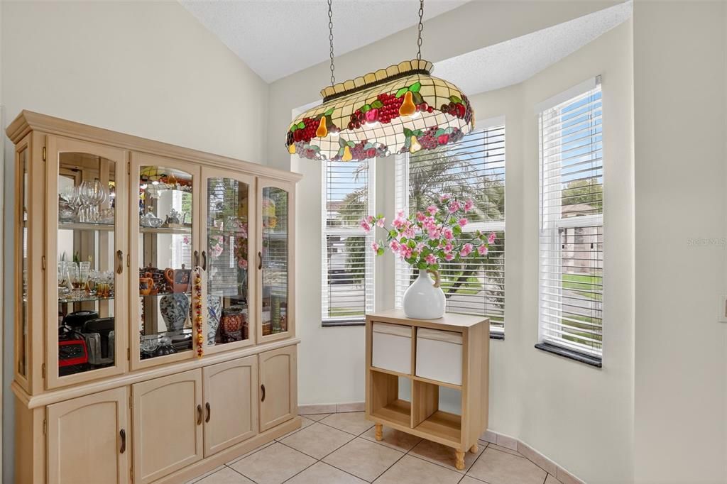 На продажу: $543,000 (4 спален, 2 ванн, 2420 Квадратных фут)