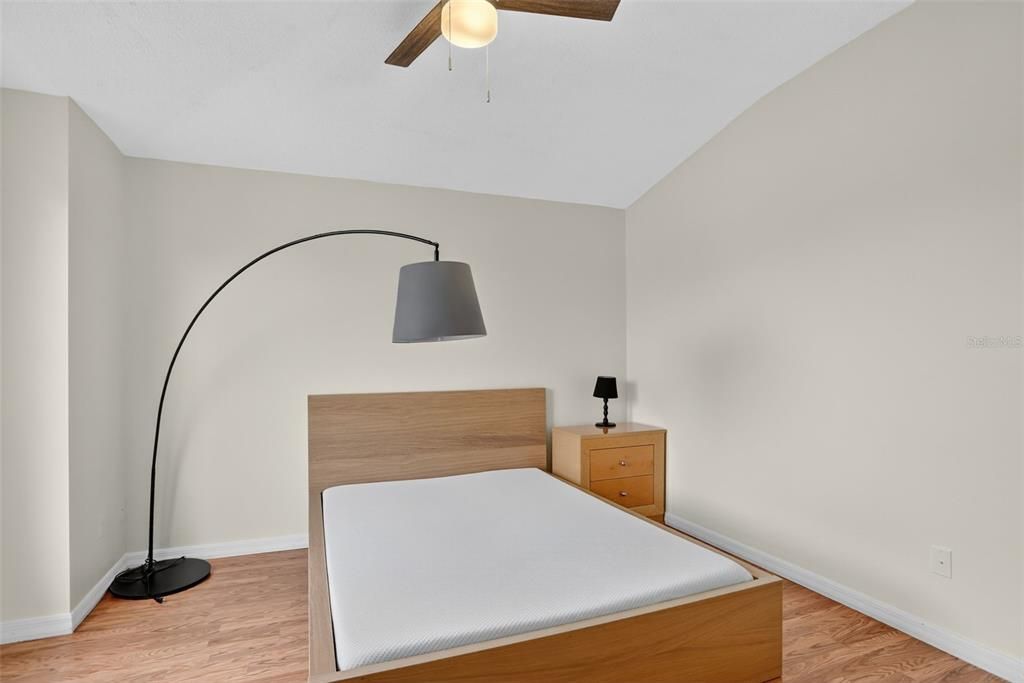 На продажу: $543,000 (4 спален, 2 ванн, 2420 Квадратных фут)