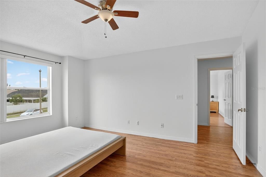 На продажу: $543,000 (4 спален, 2 ванн, 2420 Квадратных фут)