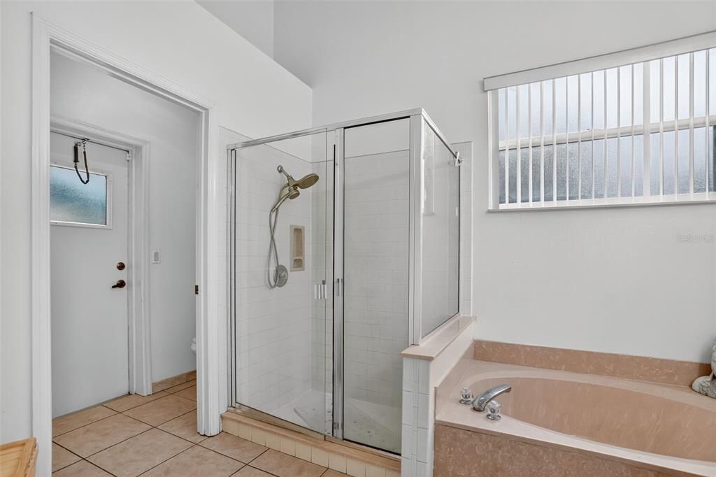 На продажу: $543,000 (4 спален, 2 ванн, 2420 Квадратных фут)