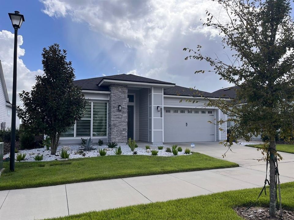 For Rent: $3,450 (4 beds, 3 baths, 2245 Square Feet)