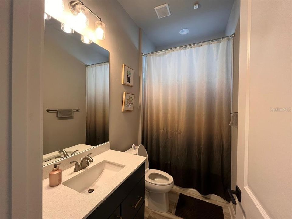 For Rent: $3,450 (4 beds, 3 baths, 2245 Square Feet)