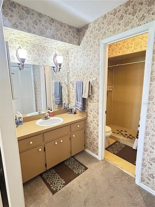 待售: $238,500 (2 贝兹, 2 浴室, 1634 平方英尺)