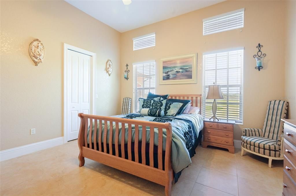 En Venta: $1,650,000 (6 camas, 4 baños, 10454 Pies cuadrados)