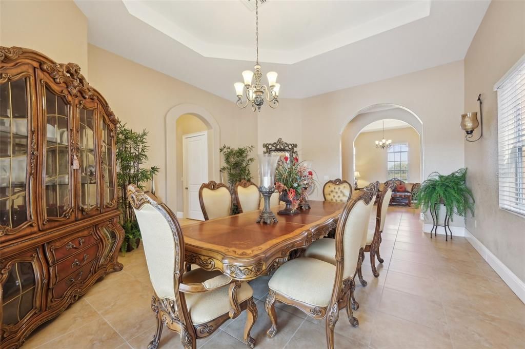 En Venta: $1,650,000 (6 camas, 4 baños, 10454 Pies cuadrados)