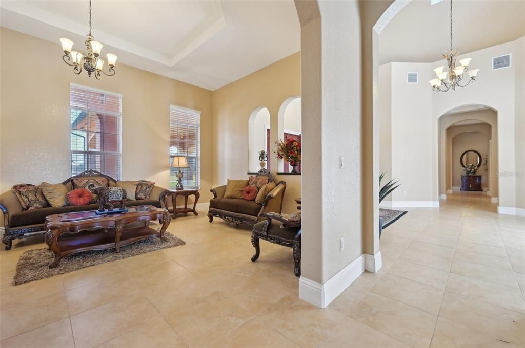 En Venta: $1,650,000 (6 camas, 4 baños, 10454 Pies cuadrados)