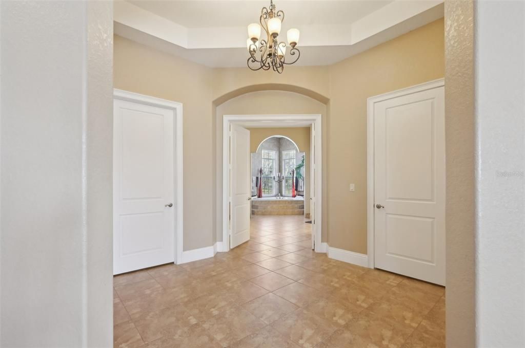 En Venta: $1,650,000 (6 camas, 4 baños, 10454 Pies cuadrados)