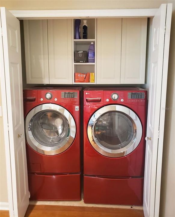 For Sale: $289,000 (3 beds, 2 baths, 1352 Square Feet)