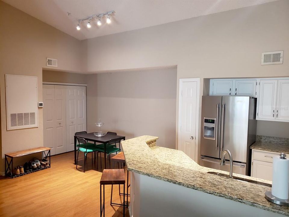 For Sale: $289,000 (3 beds, 2 baths, 1352 Square Feet)