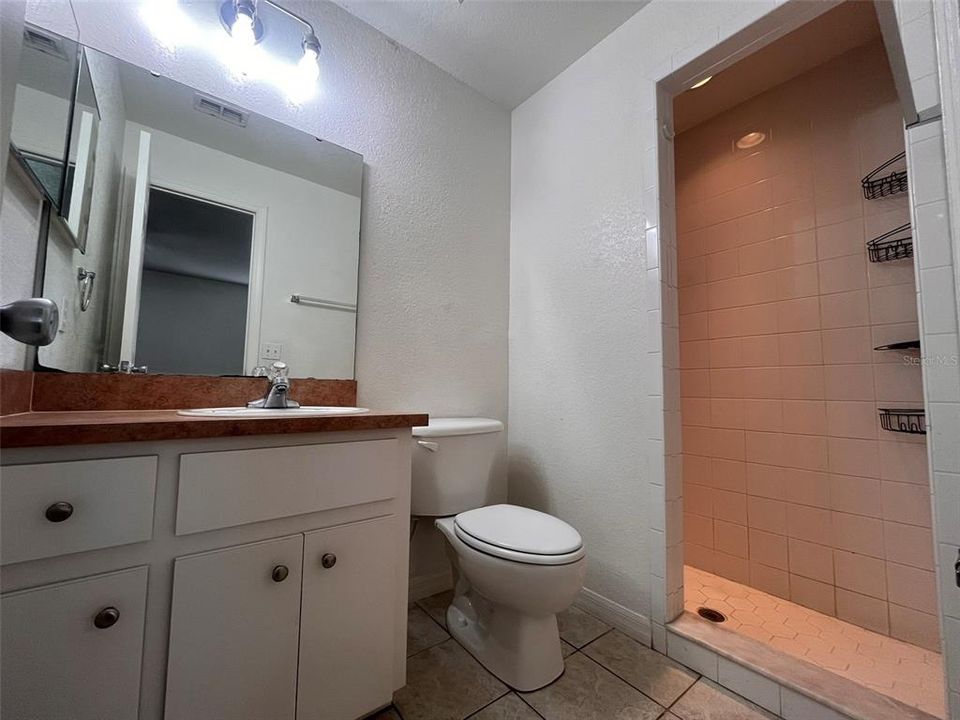 For Rent: $1,950 (3 beds, 2 baths, 1513 Square Feet)